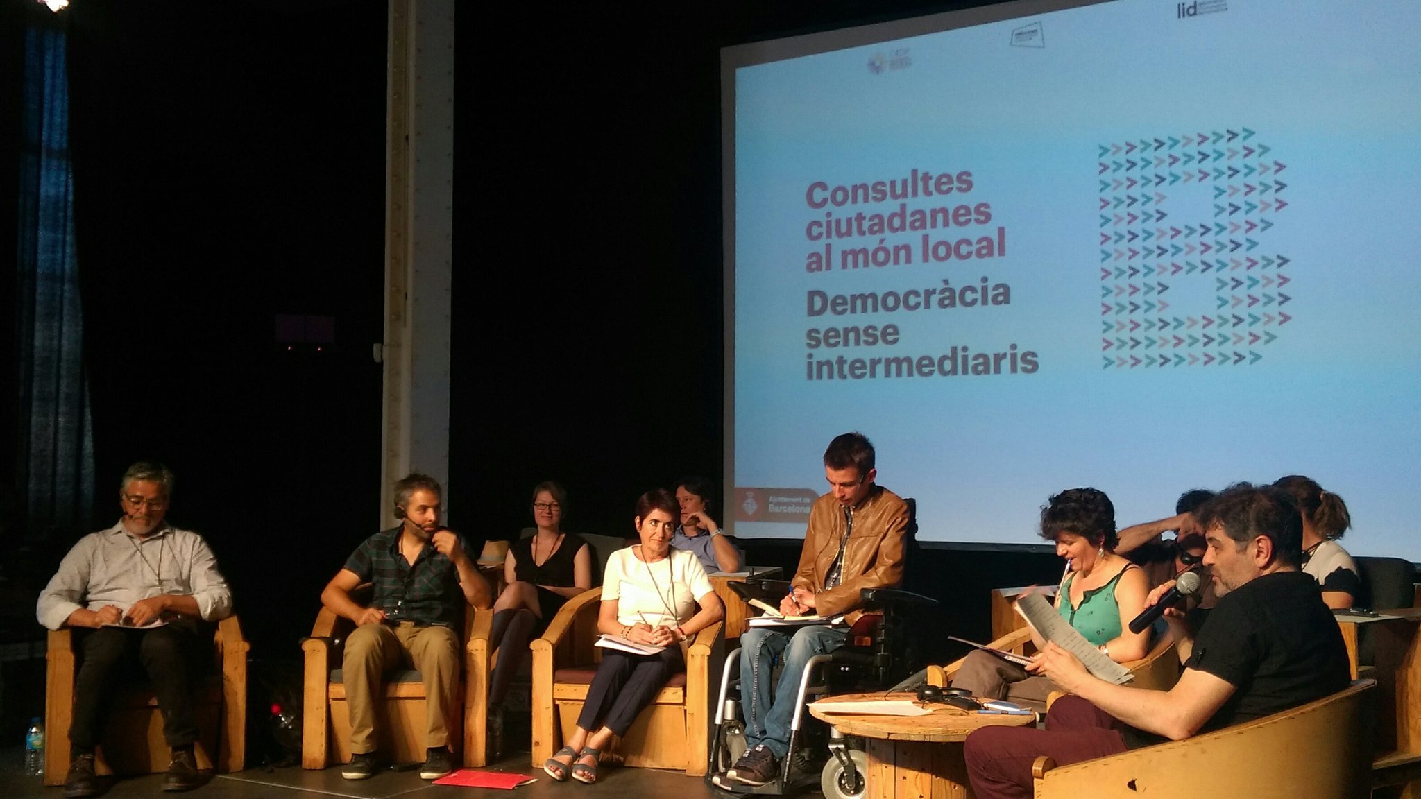 Barcelona organizes the workshop Citizens' Consultations in a Local World: Democracy without Intermediation